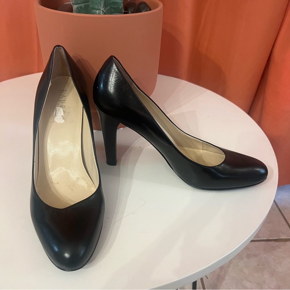 Ralph Lauren black leather heels size 10